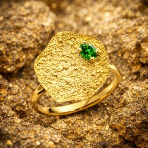 Feuille d’Eau Précieuse en Or Jaune et Tourmaline Verte